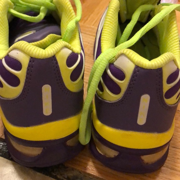 Nike shoes 👌 💯 authentic purple green retro - Picture 4 of 6